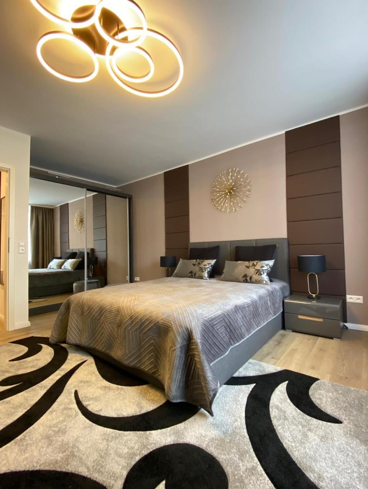 Luxus Apartment With Balcony Дортмунд Екстериор снимка